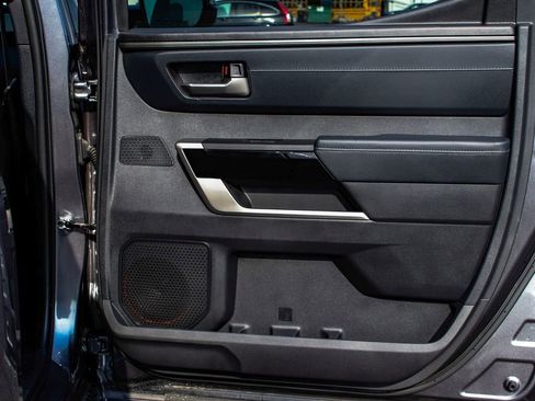 Used 2025 Toyota Tundra Limited image 12