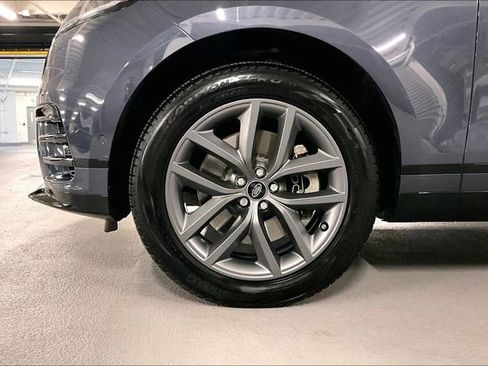 Certified 2026 Land Rover Range Rover Velar Dynamic SE AWD/4WD image 8