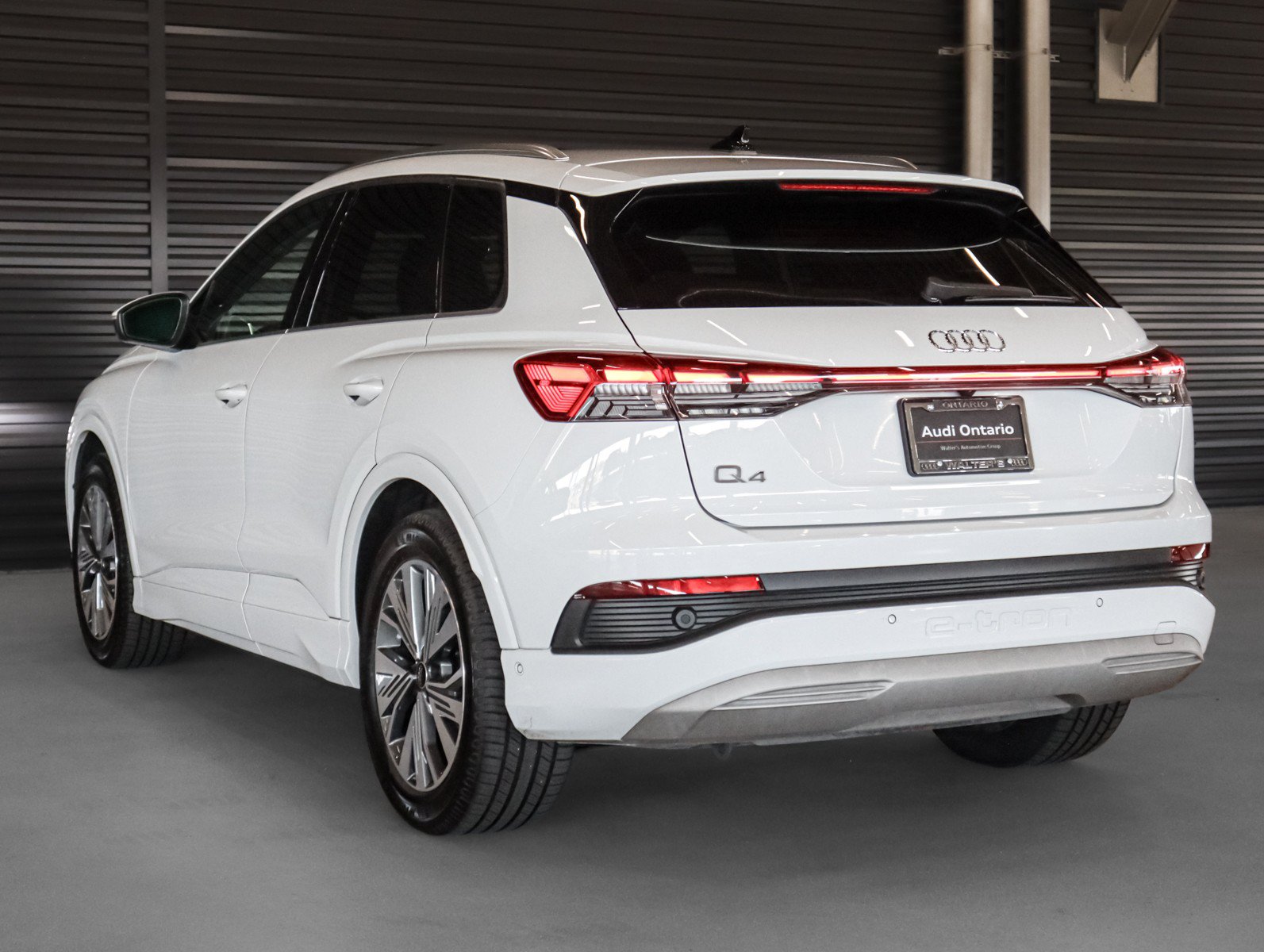 Used 2023 Audi Q4 e-tron Premium Plus w/ Premium Plus RWD image 2