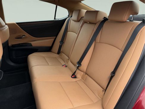 Used 2023 Lexus ES 250 w/ Premium Package image 22