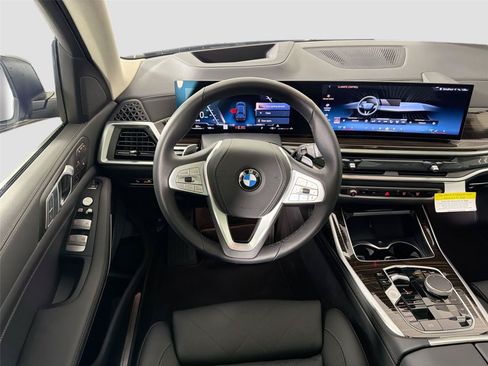 Certified 2026 BMW X7 xDrive40i w/ Climate Comfort Package AWD/4WD image 23