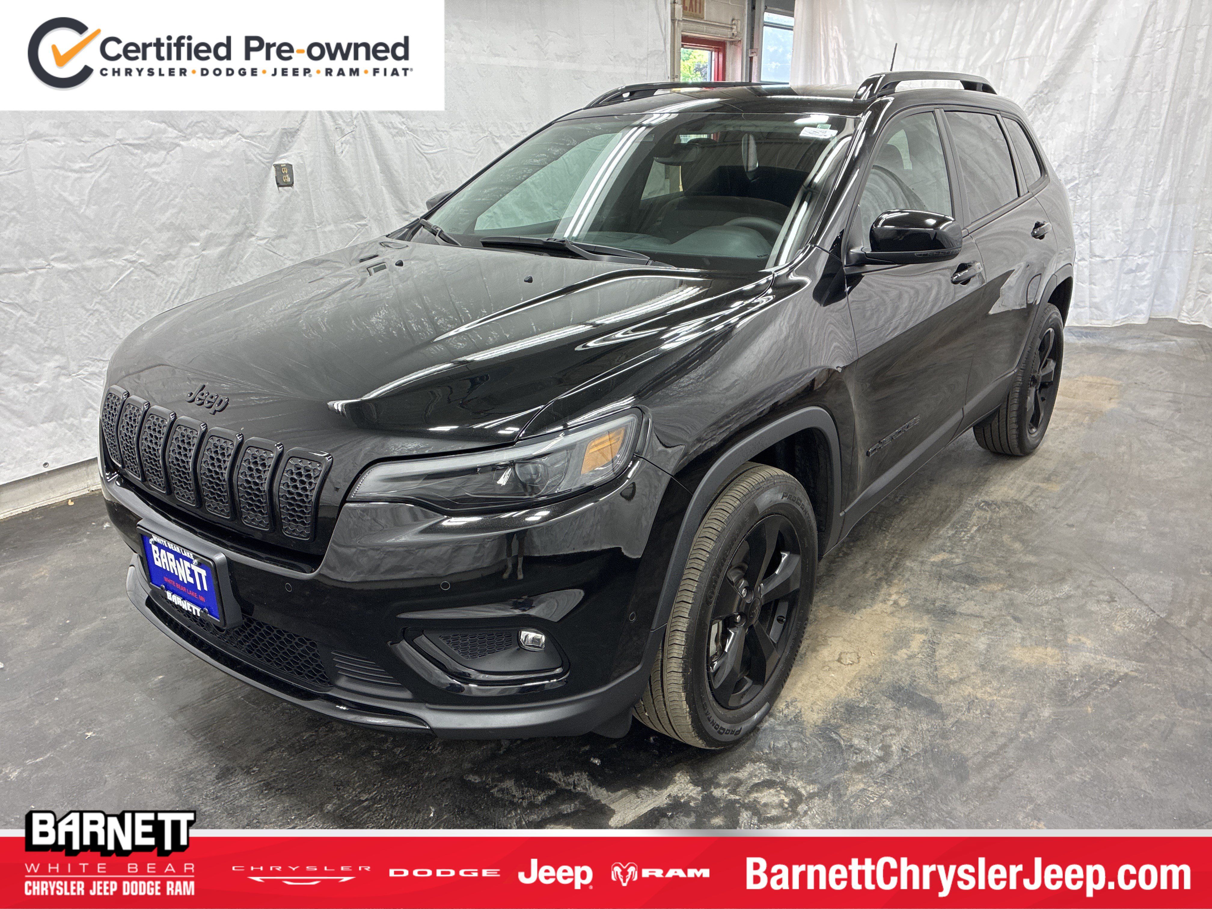 Certified 2023 Jeep Cherokee Altitude Lux AWD/4WD image 1