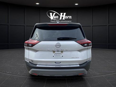 Used 2023 Nissan Rogue SV w/ SV Premium B Package image 6