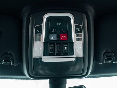 Used 2020 RAM 2500 Limited AWD/4WD image 43