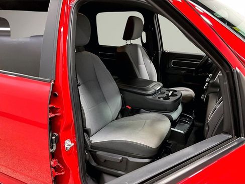 Used 2024 RAM 2500 Big Horn w/ Bed Utility Group image 29