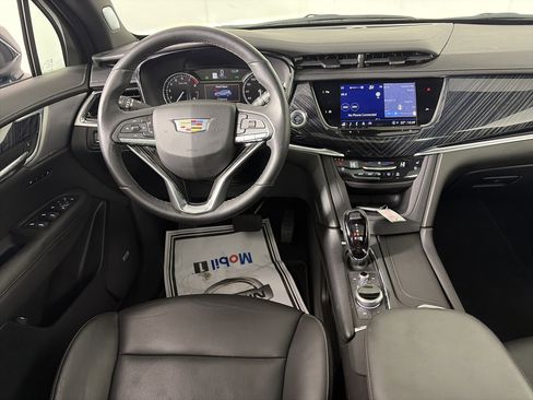 Certified 2025 Cadillac XT6 Premium Luxury image 41
