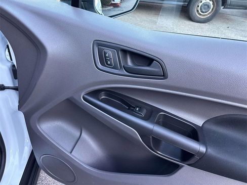 Used 2022 Ford Transit Connect XL image 17