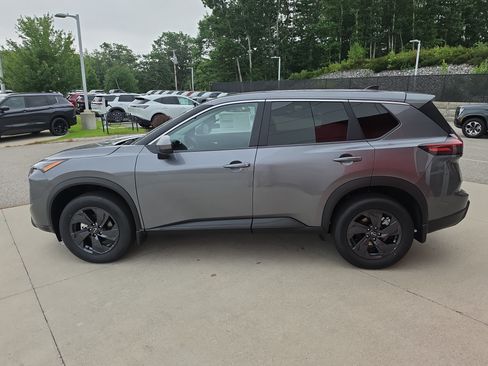 New 2026 Nissan Rogue SV w/ Cold Weather Package AWD/4WD image 2