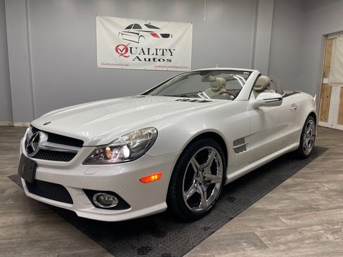 Used 2011 Mercedes-Benz SL 550 550 image 1