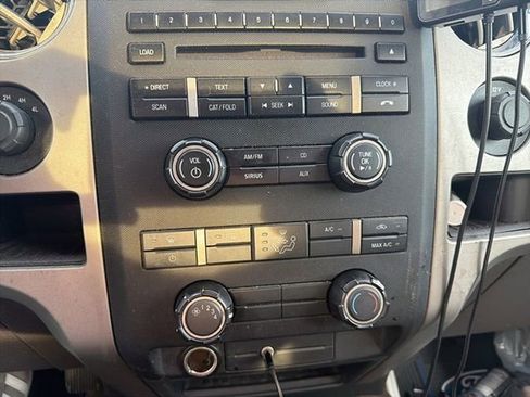 Used 2010 Ford F150 XLT image 13