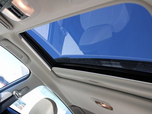 Used 2023 Subaru Impreza Premium image 24