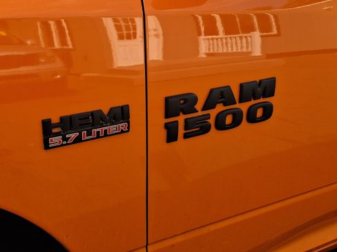Used 2015 RAM 1500 Sport w/ Ignition Orange Sport Package AWD/4WD image 31