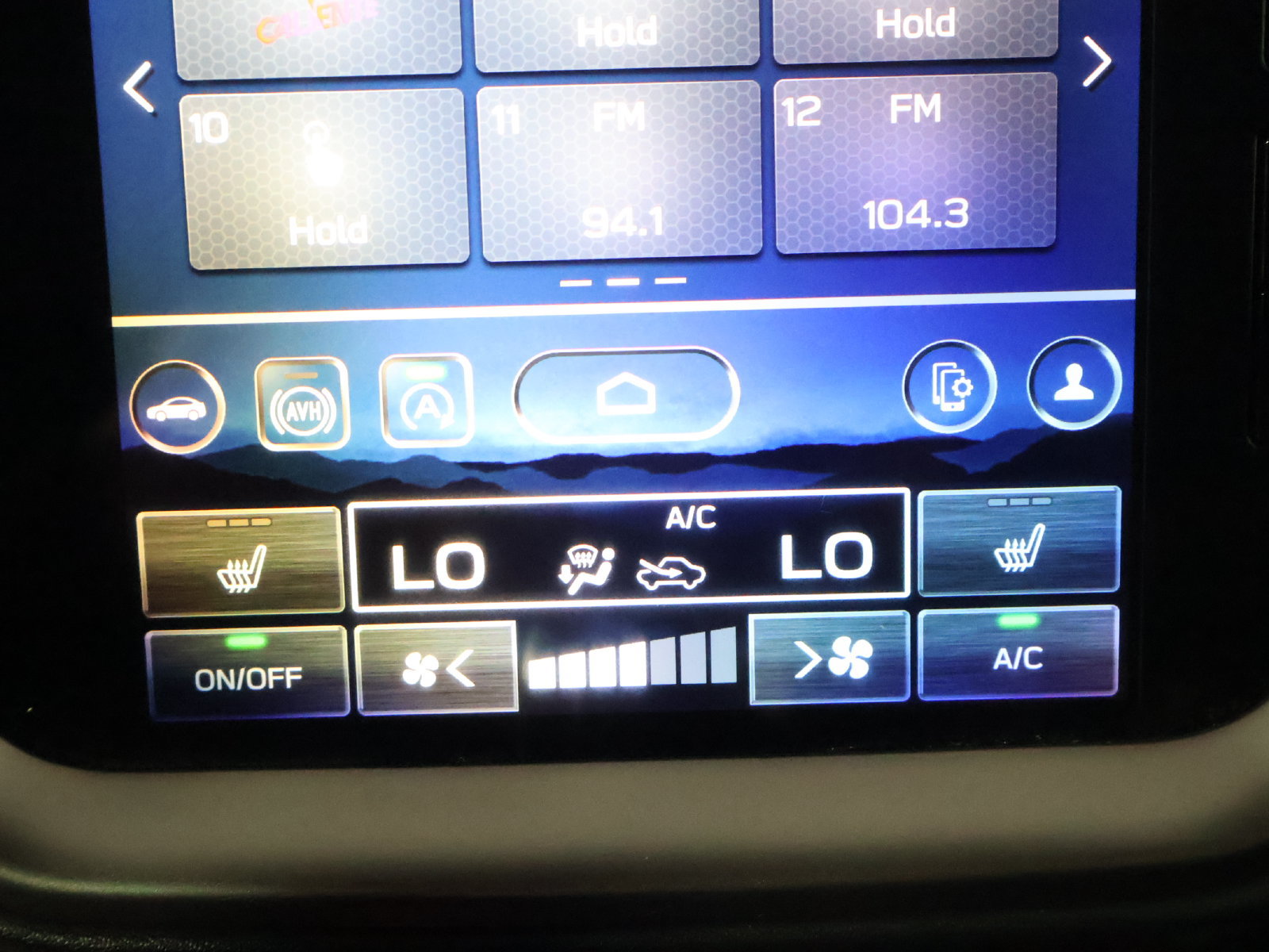 Used 2025 Subaru Outback Premium AWD/4WD image 40