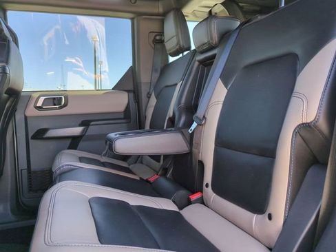 Certified 2024 Ford Bronco Wildtrak image 14
