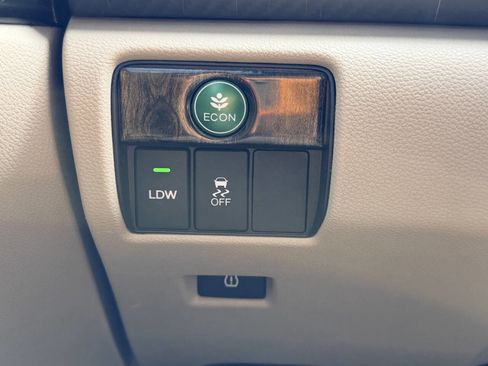 Used 2015 Honda Accord EX-L image 25