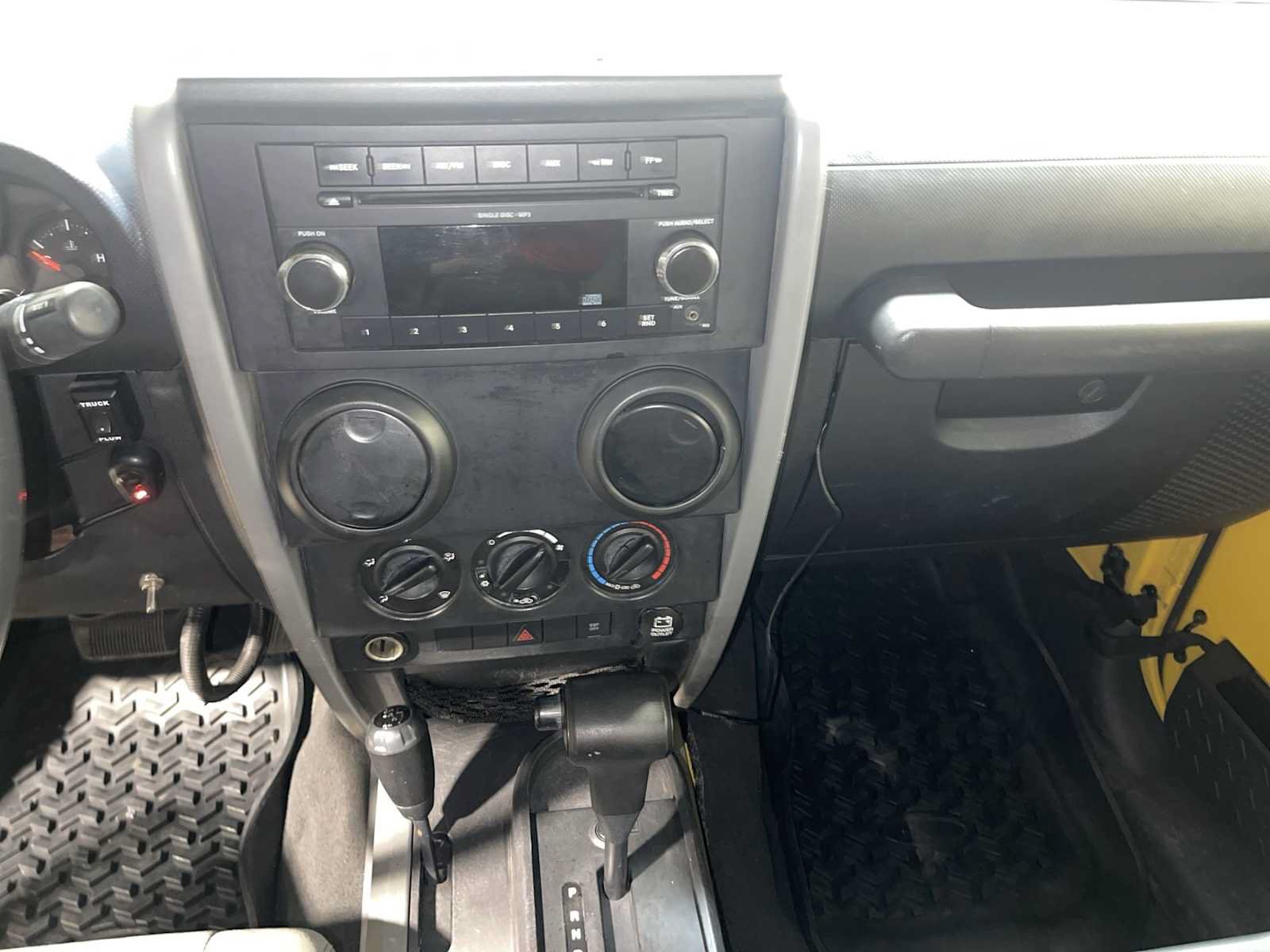 Used 2009 Jeep Wrangler X AWD/4WD image 16