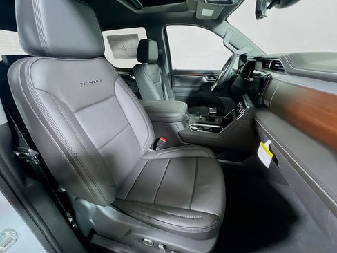 New 2026 GMC Sierra 1500 Denali AWD/4WD image 23