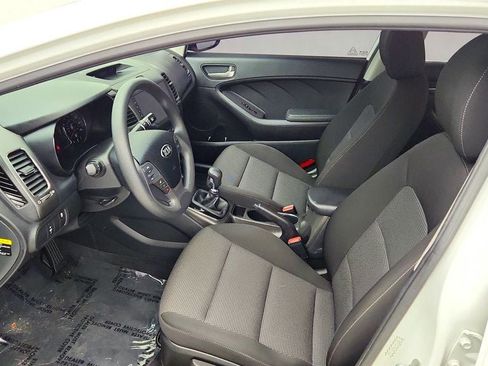 Used 2017 Kia Forte LX FWD image 18
