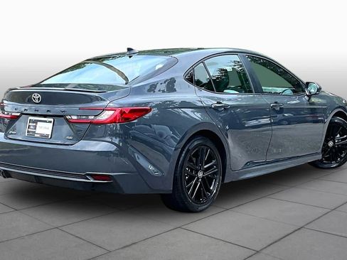 Used 2026 Toyota Camry SE FWD image 13