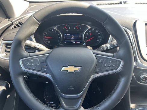 Used 2023 Chevrolet Equinox LT FWD image 15