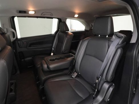 Used 2024 Honda Odyssey EX-L image 17
