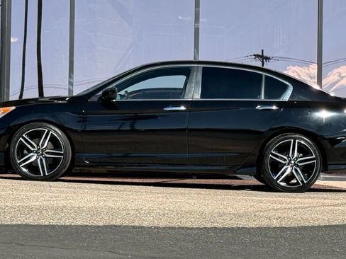 Used 2017 Honda Accord Sport Special Edition image 5