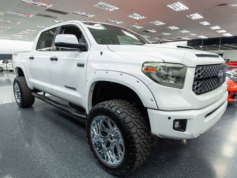 Used 2018 Toyota Tundra SR5 w/ TRD Sport Package image 4