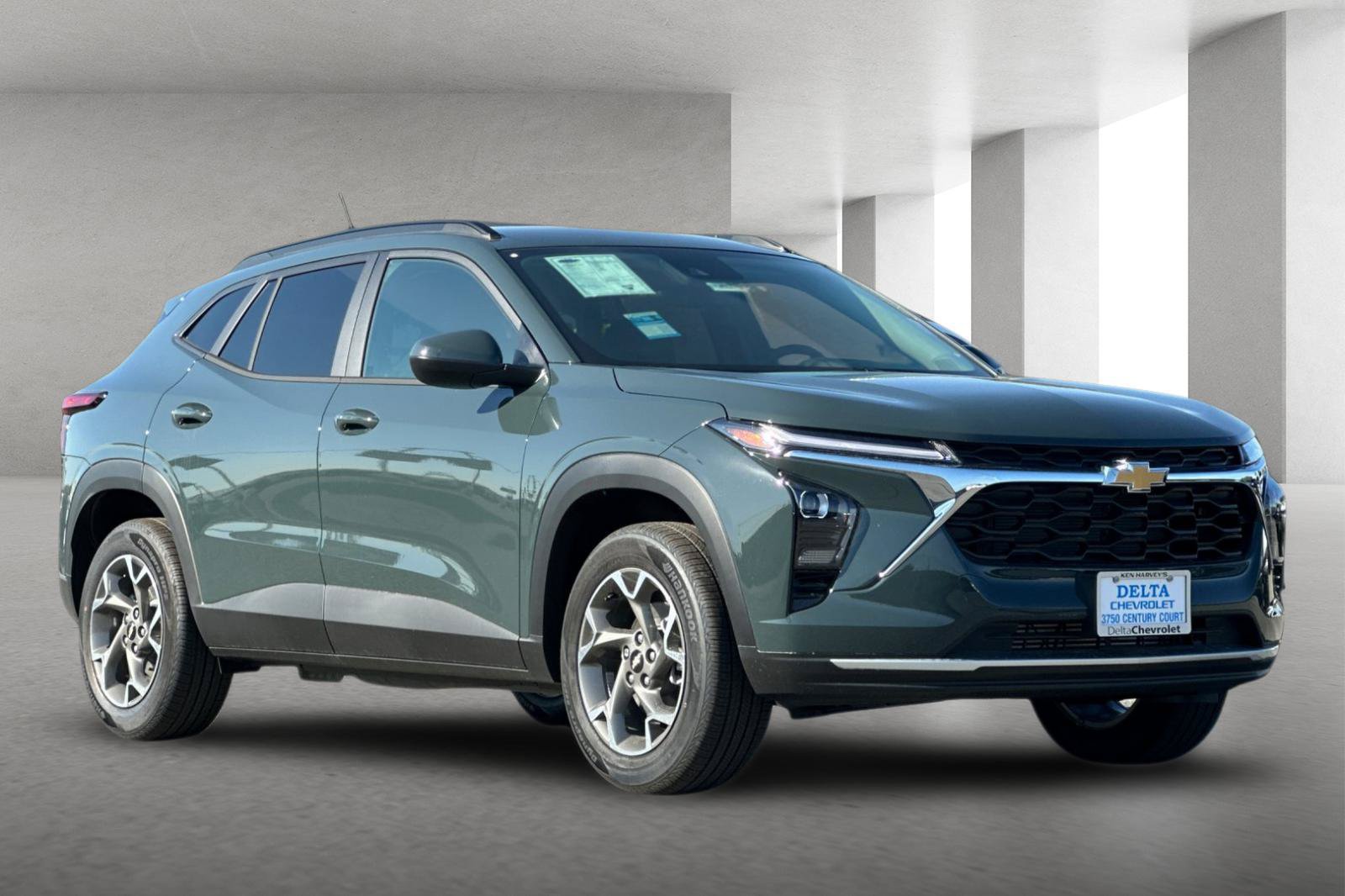 New 2026 Chevrolet Trax LT w/ LT Convenience Package FWD image 1