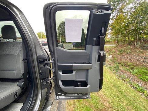 Certified 2022 Ford F150 XLT w/ Equipment Group 302A High image 35