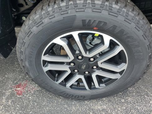 New 2025 Ford Ranger Lariat w/ FX4 Off-Road Package image 6