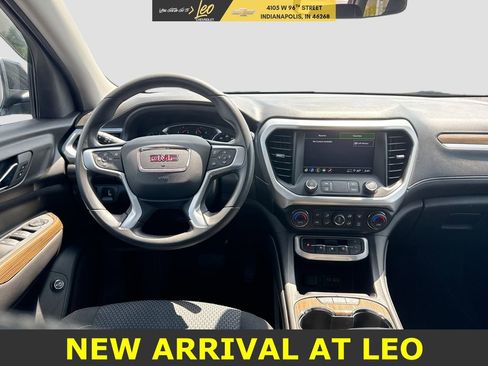 Used 2023 GMC Acadia SLE w/ Driver Convenience Package image 23