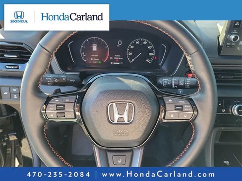 Used 2025 Honda Pilot TrailSport image 16