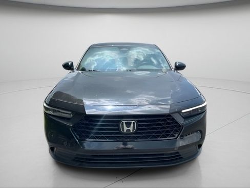 Used 2024 Honda Accord Sport image 3