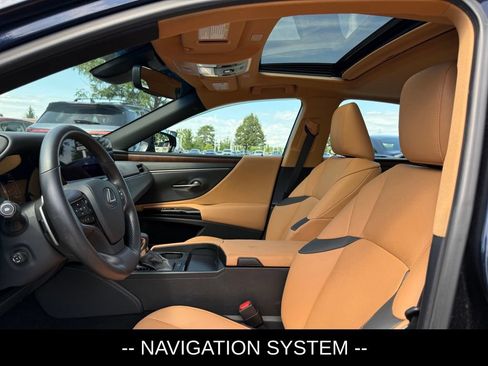 Used 2024 Lexus ES 350 w/ Premium Package FWD image 6
