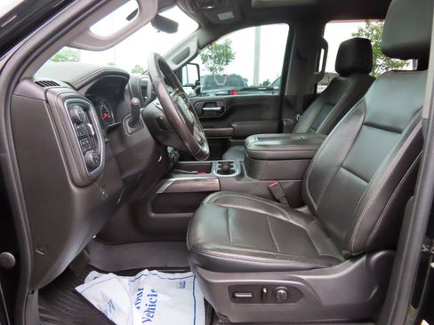 Used 2020 Chevrolet Silverado 2500 LTZ AWD/4WD image 30