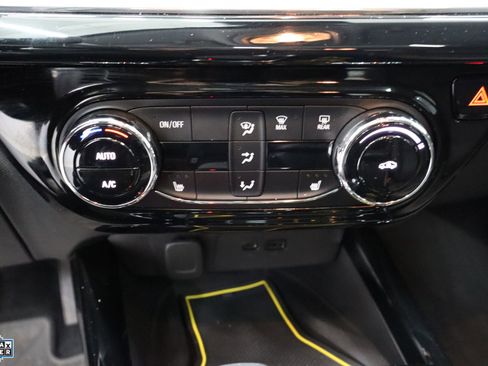 Used 2024 Chevrolet Trax ACTIV w/ Sunroof Package image 20