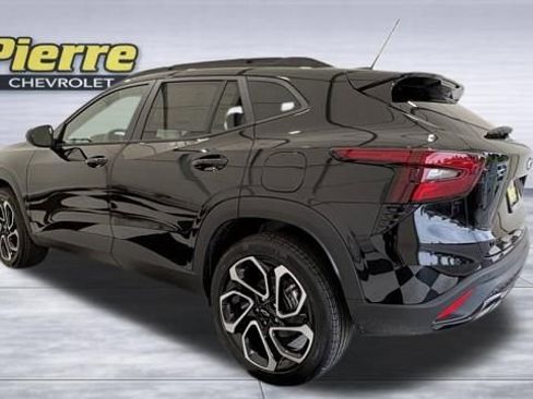 New 2026 Chevrolet Trax RS FWD image 2