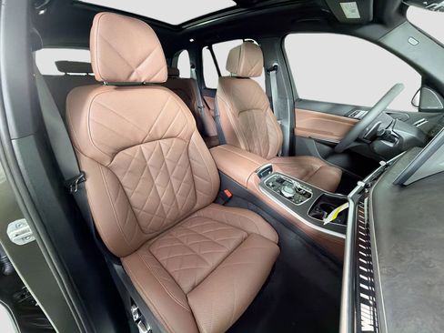 New 2026 BMW X5 M60i image 28