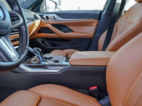 Used 2022 BMW i4 eDrive40 w/ M Sport Package image 16