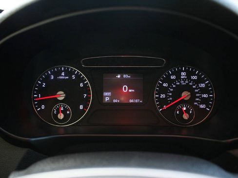 Used 2020 Kia Sorento LX w/ LX I4 Convenience Package FWD image 18