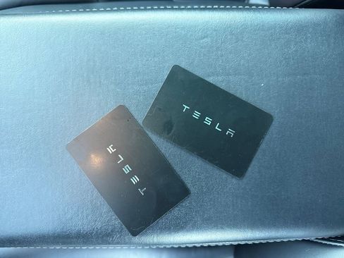 Used 2020 Tesla Model 3 Long Range image 29