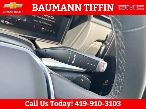 Used 2025 GMC Terrain Elevation AWD/4WD image 15