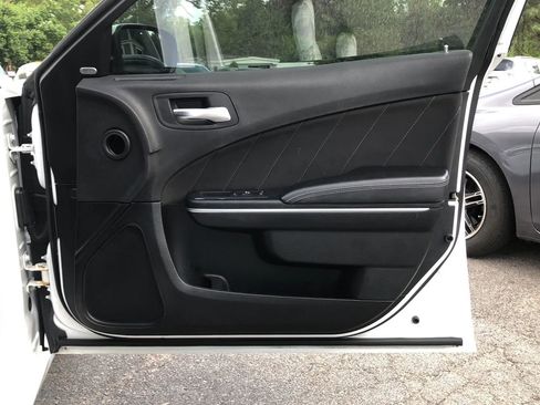 Used 2018 Dodge Charger R/T image 7