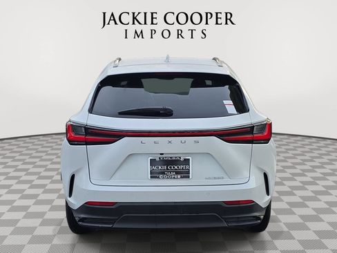 Used 2025 Lexus NX 250 FWD image 6