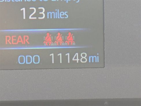 Used 2024 Toyota Corolla LE image 30