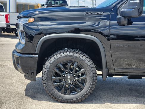 New 2026 Chevrolet Silverado 2500 LT w/ Trail Boss Package AWD/4WD image 7