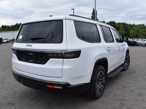 New 2026 Jeep Grand Wagoneer 2WD image 9
