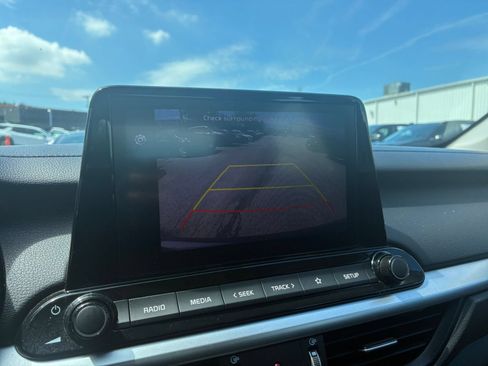 Used 2024 Kia Forte LXS FWD image 20