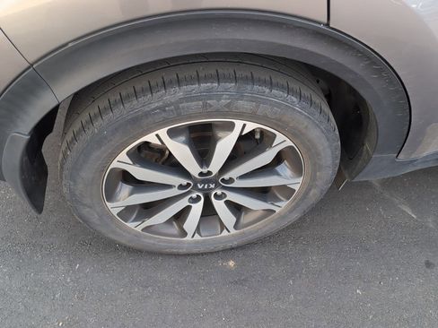 Used 2017 Kia Sportage EX image 9