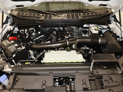 New 2025 Ford F150 Lariat w/ Bed Utility Package image 33